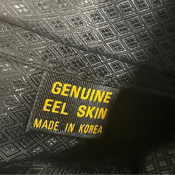 Vintage 60s/70s Genuine Eel Leather Shoulder Handbag in Black 11" X 7" X 1.5" - Picture 10 of 10